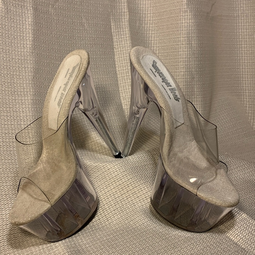 Brand: Skyscraper size 6 LUCITE heel clear upper WEDDING PARTY DANCER